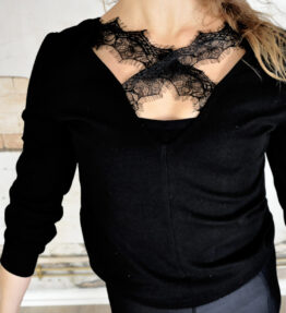New! VACKRALIV YOGA Dressy Soft Sweater reversible LACEWORK, black