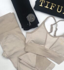 Yogi Favorite! VL KIT MAGICAL SOFT SKIN SEAMLESS PERFECT FIT LACE KIT, beige