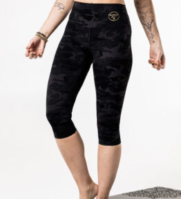New Yogi Favorit! VACKRALIV YOGA MAGICAL SOFT SKIN LEGGINGS SHORT CAPRI CAMO, black/grey