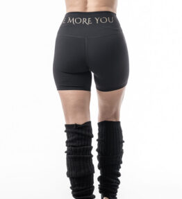 Yogi Favorite! VL MAGICAL SOFT SKIN HOT PANTS BE MORE YOU, svart