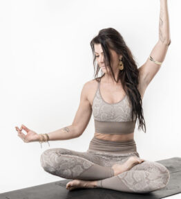 New! VACKRALIV YOGA MAGICAL SOFT SKIN SEAMLESS KIT SNAKE, kitfärgat