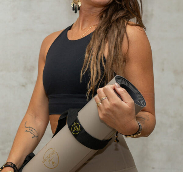 beige leggings