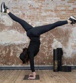 New & Back in Stock! VL MAGICAL GRIP ECO PU HANDSTAND PAD / KNEEPAD