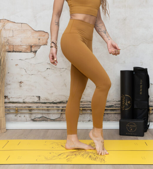 mustard leggings