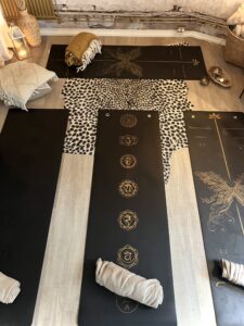 YOGASTUDIO