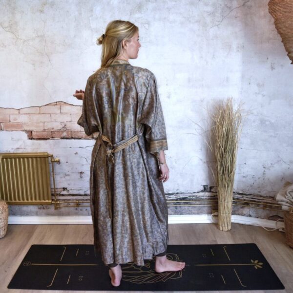 kimono