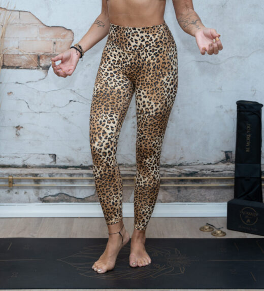 leopard leggings