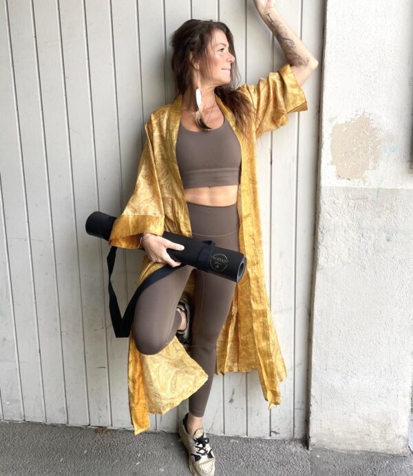 New! VL x WithSegerqvist KIMONO SILK Be More You, Yellow Flower - Bild 2