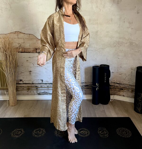 New! VL x WithSegerqvist KIMONO SILK Be More You, Summer Gold - Bild 4