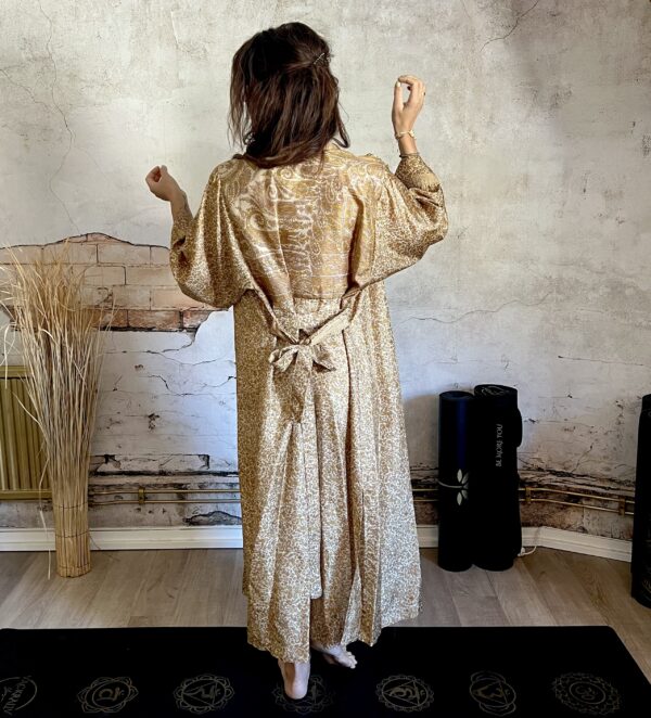 New! VL x WithSegerqvist KIMONO SILK Be More You, Summer Gold - Bild 5