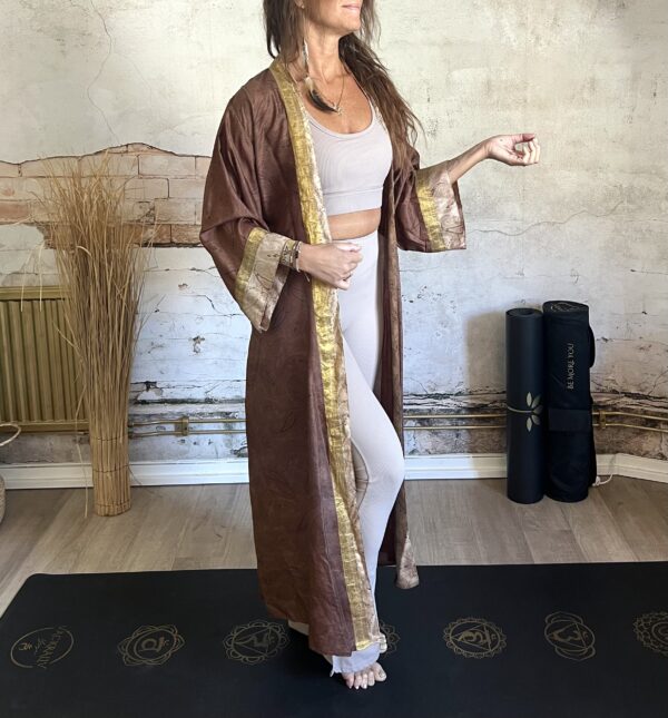 New! VL x WithSegerqvist KIMONO SILK Be More You, Brown Love - Bild 4