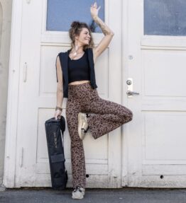 New! VL Dressy SEAMLESS RIBBED LEGGINGS Flare, Leopard